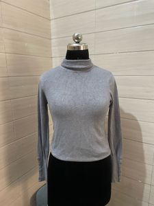 ZARA Gray Turtleneck Long Sleeve Top