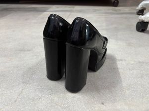🖤 Black Patent Platform Block Heels 6-Inches