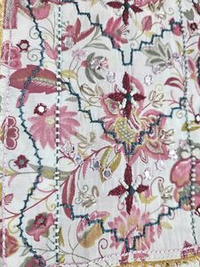 Floral Kurta With Embroidery👗