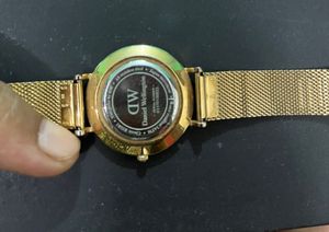 Authentic Daniel Wellington Petite Watch