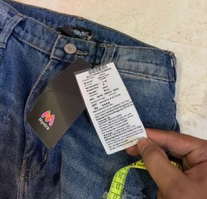 Distressed Wide Leg Jeans