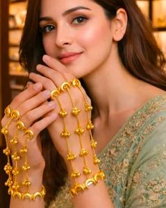 Elegant Gold Hand Harness Bracelet