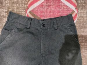Grey Trousers+ Gift 🎁