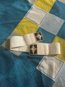 Very Pretty White Stretchable Waist Belt
