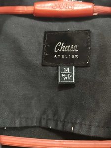 chase black shirt