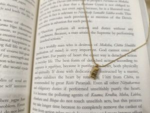 ✨ Royal Gold Bar Pendant Necklace 💛