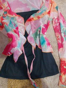 pinteresty Sheer Floral Ruffle Sleeve top