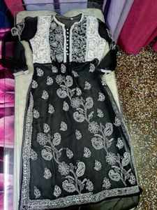 Chikankari kurti