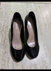 Women's Black Patent Pumps with Gold Heel
