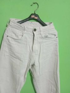 WHITE BAGGY JEAN👖