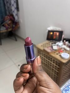 COLORBAR Pretty Pink Metallic Shade Of Lipstick