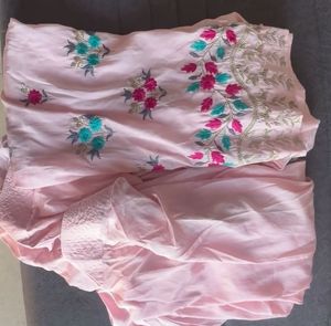 Embroidered Pink Kurta Set