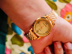 Gold Plated Titan Sonata Women's Metal Watch ⌚