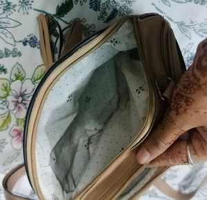 TAN CROSSBODY BAG