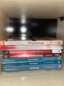 Medical &amp; Anatomy Textbooks Bundle