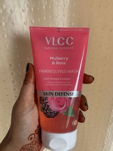VLCC Mulberry & Rose Fairness Face Wash