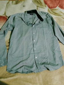 Stylish Green Button-Up Shirt