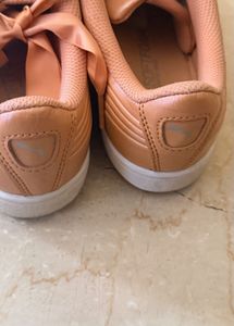 puma pink shoes