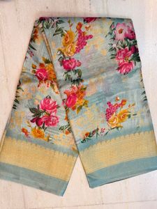 brand new Beautiful Floral Saree with blouse pcs