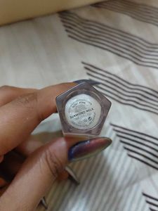 Fenty Beauty Gloss Bomb- Diamond Milk