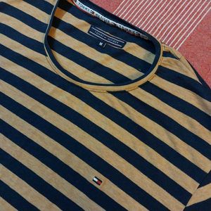 Stripe Tee (Round Neck) 💱PRICE NEGOTIABLE