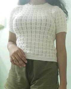 Chic White Knit Top