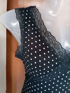 Chic Polka Dot Lace Trimmed Dress