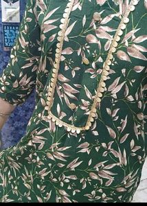 Beautiful Leaf Print Kurta set