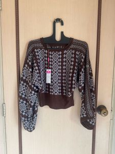 Cozy Geometric Print Cropped Sweater