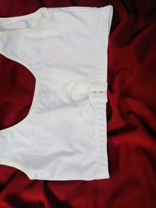🇳🇿💫🎀Comfortable White Sports Bra