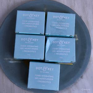 Dot & Key 72HR Hydrating Gel Moisturizer