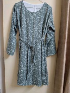 Flowy Floral Print Maxi Dress