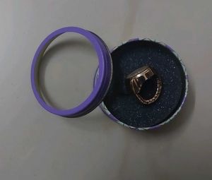Stylish Gold Tone Ring Watch