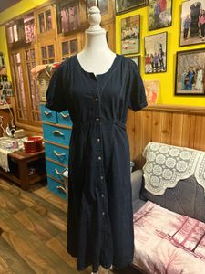 Stylish Denim Button-Down Midi Dress