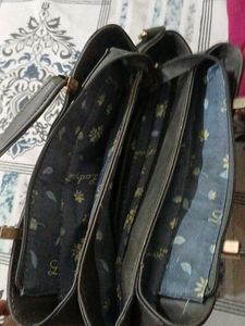 Chic Grey Handbag