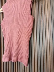 Sleeveless Mock Neck Ribbed Top