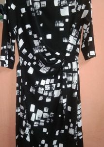 Chic Geometric Print Midi Dress