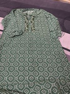 Green Bandhani Print Kurta with Embellished Neckli