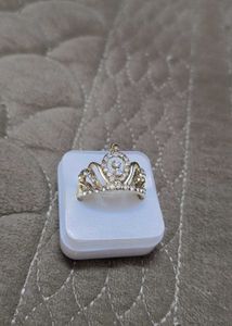 Sparkling Crown Ring