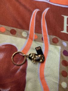 Lion Keychain with Pendrive