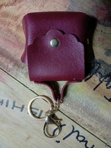 Chic Maroon Wallet from Zudio