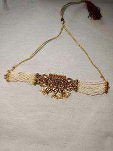 Elegant Indian Jewelry Set with Earrings