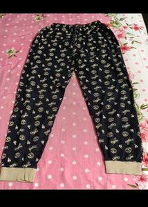 Combo of Dodger pant with Pepe tshirt