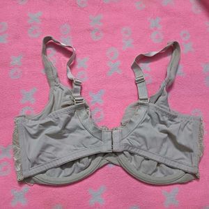 Women's Beige 🤎Lace Trim Bra