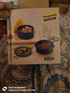 Magnum Lunchbox - Keep Your Food Fresh!