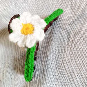Daisy Hair Claw Clip