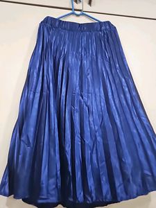 3/4th BLUE SATIN SKIRT