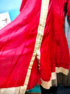 Elegant Red Kurta with Gold Embellishments