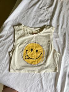 Urbanic - Cropped Smiley Face Tank Top