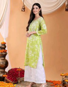 Zainab Chikankari Mulmul Straight Kurta